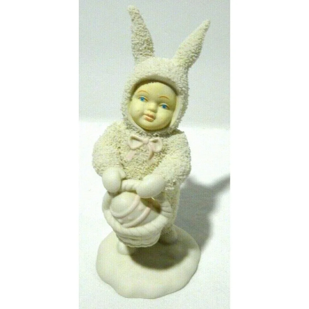 Stories of the Snowbunnies A Tisket A Tasket Department 56 Easter Springtime‎